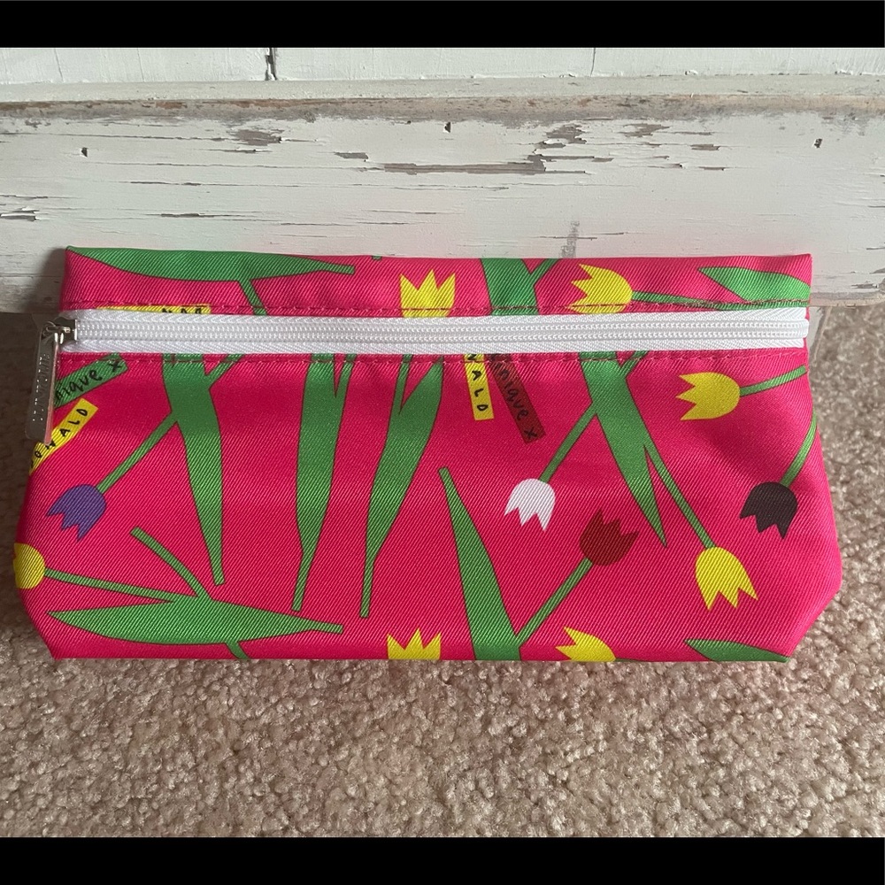 NWOT Clinique Cosmetic Bag